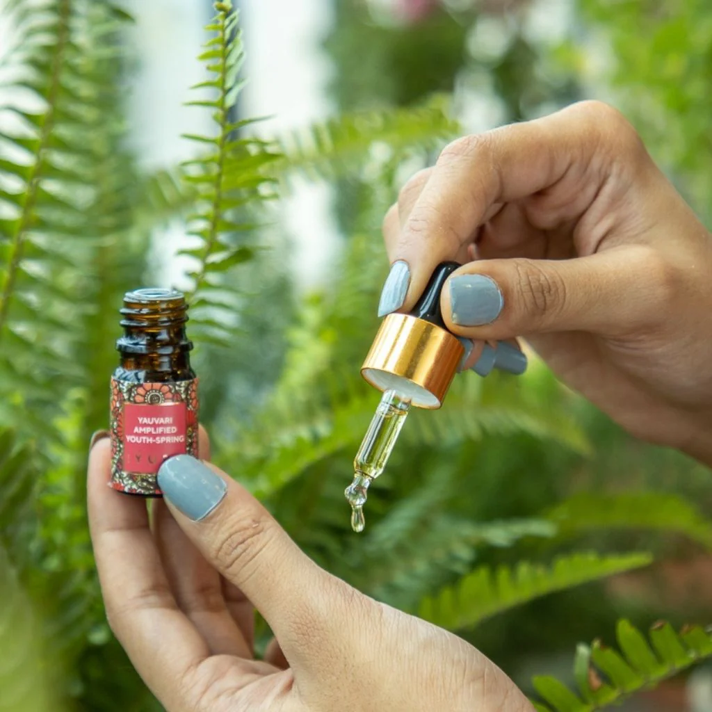 Mini Yauvari Amplified Youth Spring - Face Moisturizing Oil - With the Power of Black Gram - Image 4